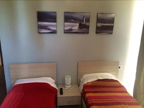 Tek Büyük veya İki Ayrı Yataklı Oda, Bahçe Manzaralı