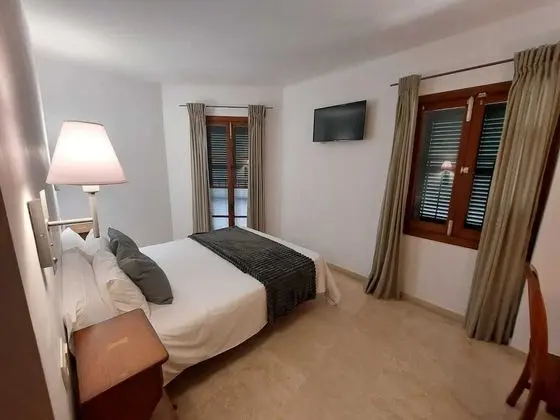 Standard Tek Büyük veya İki Ayrı Yataklı Oda