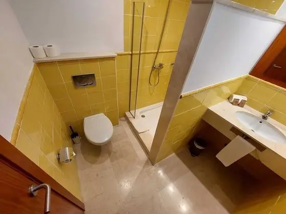 Standard Tek Büyük veya İki Ayrı Yataklı Oda