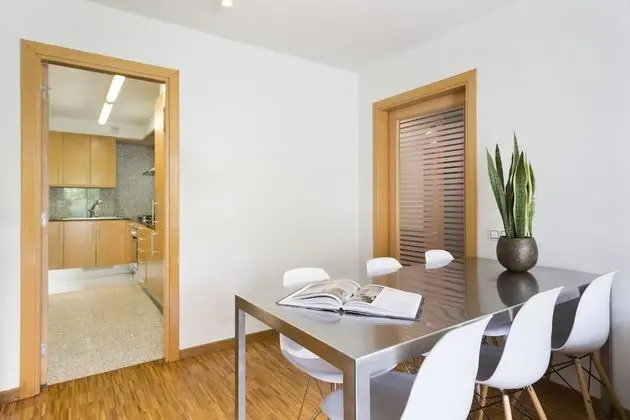 Executive Apart Daire, 3 Yatak Odası, Balkon (Prats de Molló, 18)