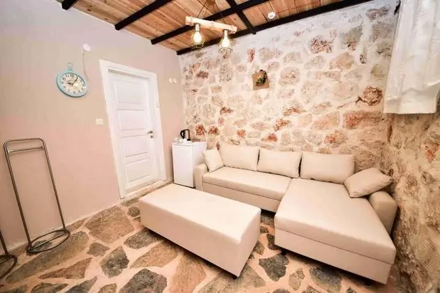 Taş Ev Suit, Bahçe Manzaralı, Verandalı