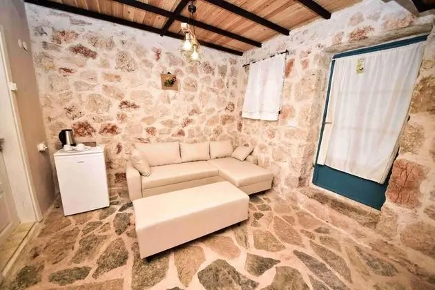 Taş Ev Suit, Bahçe Manzaralı, Verandalı