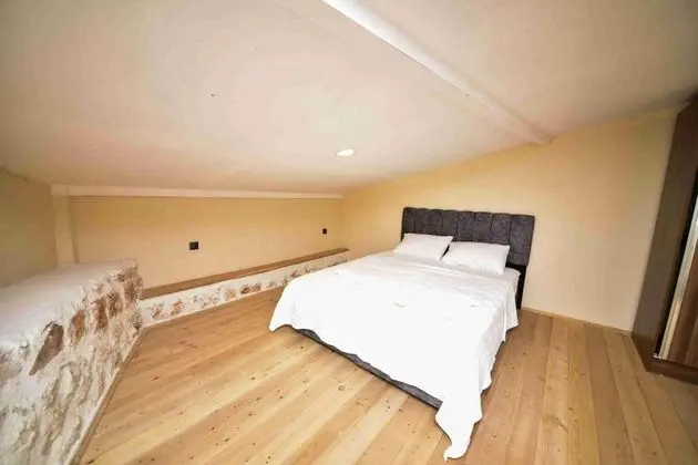 Taş Ev Suit, Bahçe Manzaralı, Verandalı