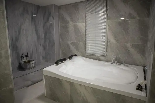 Grand Deluxe Suite-Jakuzili, Şehir Manzaralı, Jakuzili