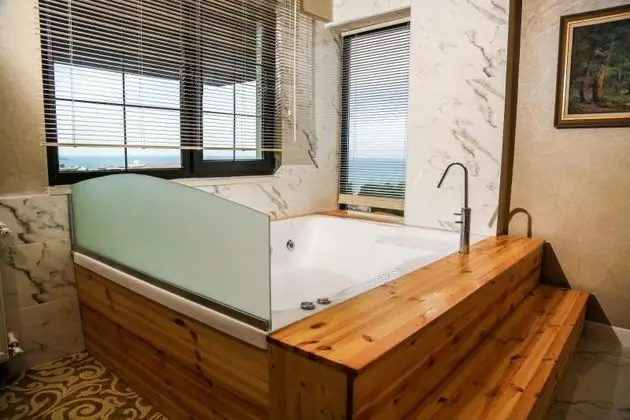 Grandking Suite  Oda
