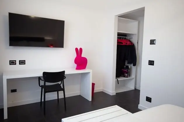 Büyük Yataklı Tek Kişilik Oda