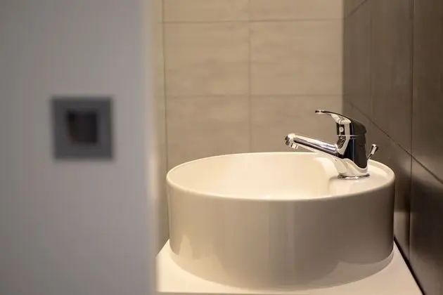 Büyük Yataklı Tek Kişilik Oda