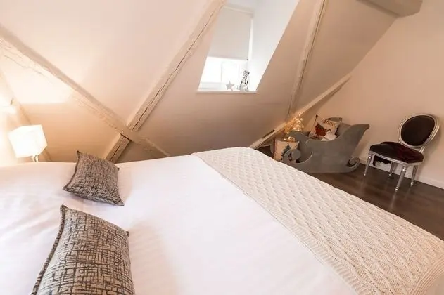 Apart Daire, Banyolu/Duşlu (Christmas Apartment)