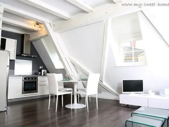 Apart Daire, Banyolu/Duşlu (Christmas Apartment)