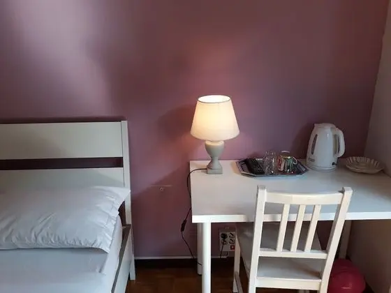 Basic Tek Büyük Yataklı Oda, 1 Büyük (Queen) Boy Yatak, Ortak Banyo (Balcony)