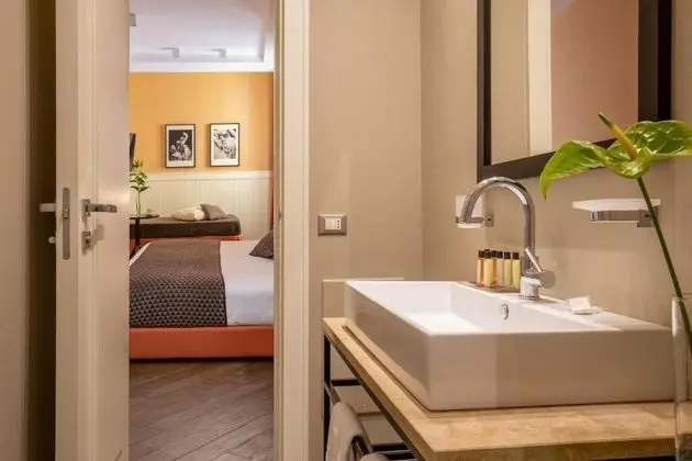 Deluxe Tek Büyük Yataklı Oda (Deluxe)