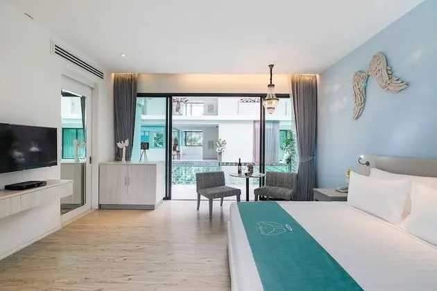 Deluxe Tek Büyük Yataklı Oda, Havuz Kullanımı