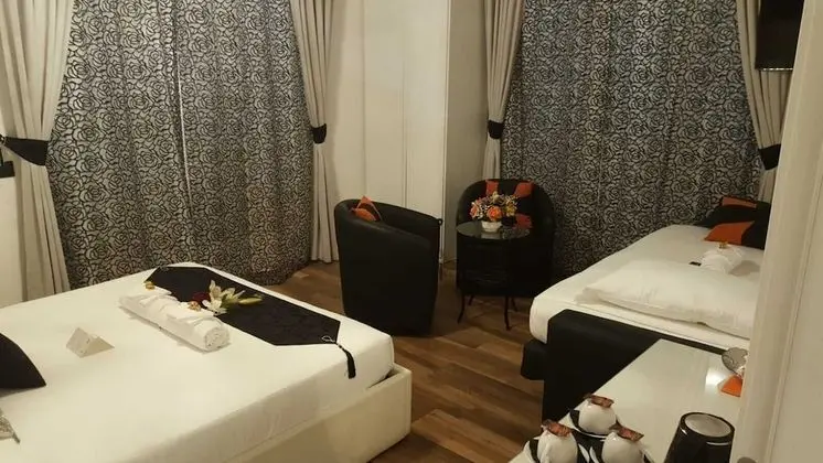 Üç Kişilik Oda