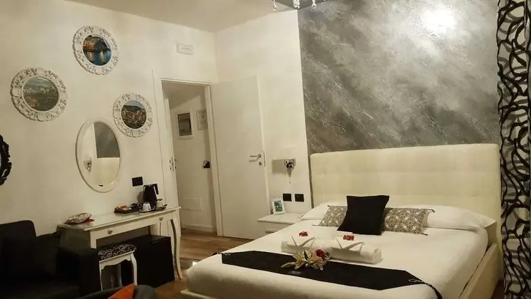 Üç Kişilik Oda
