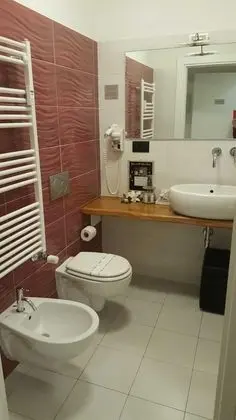 Üç Kişilik Oda