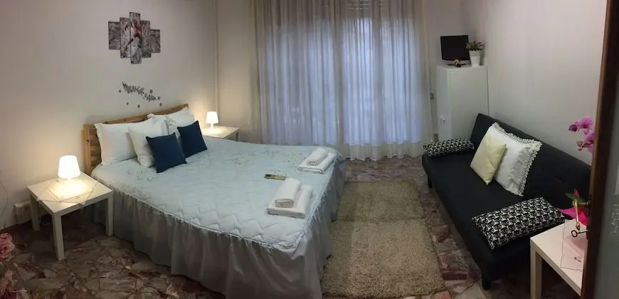 Tek Kişilik Oda, Ortak Banyo