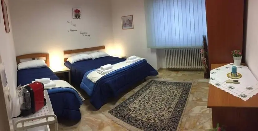 Üç Kişilik Oda, Ortak Banyo