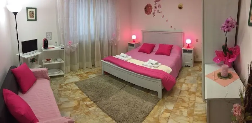 Üç Kişilik Oda, Ortak Banyo
