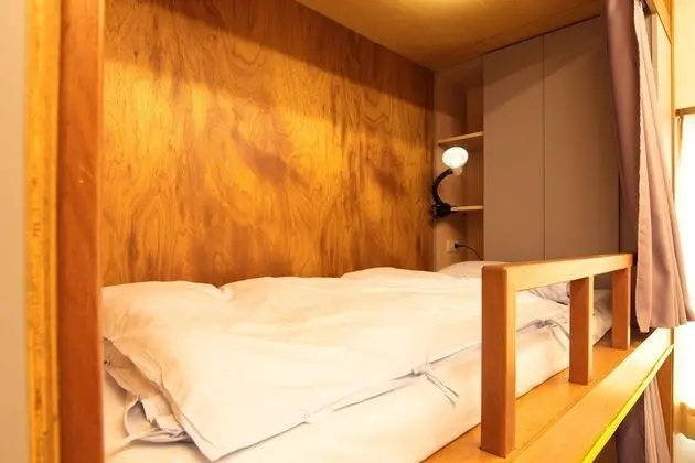 Ortak Ranzalı Oda, Sadece kadınlar için (8-person)
