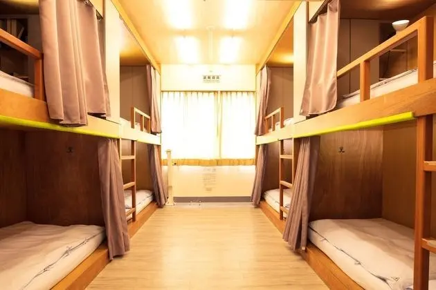 Ortak Ranzalı Oda, Sadece kadınlar için (8-person)