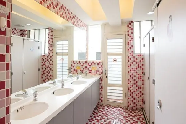 Ortak Ranzalı Oda, Sadece kadınlar için (8-person)