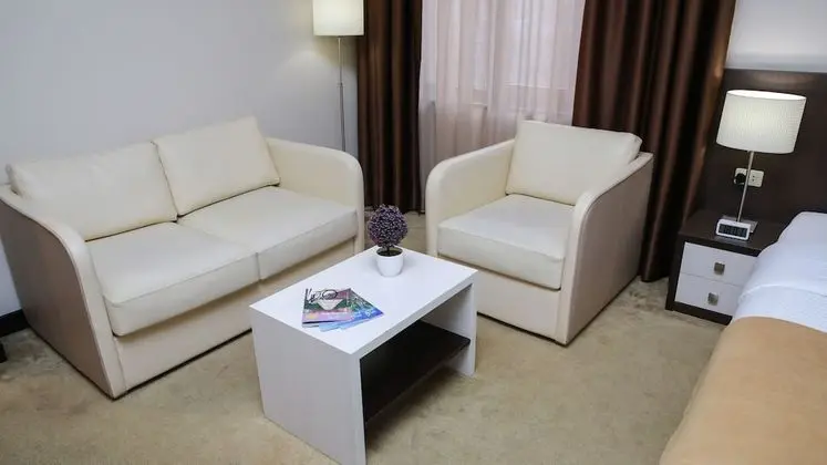 Deluxe Tek Büyük veya İki Ayrı Yataklı Oda