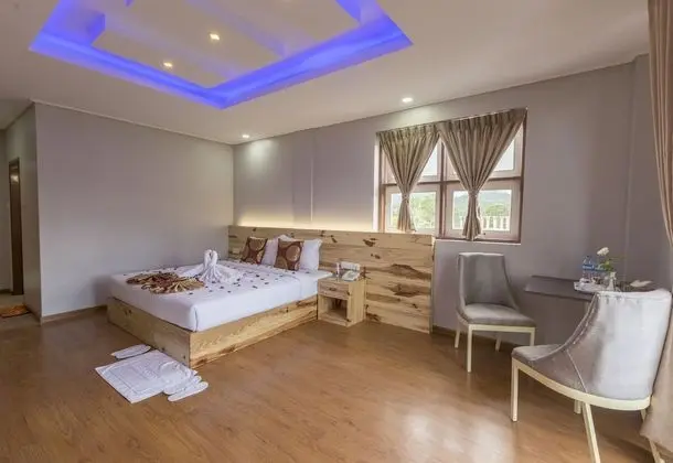 Deluxe Tek Büyük Yataklı Oda