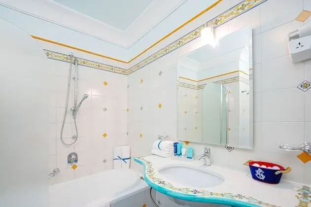 Superior Tek Büyük Yataklı Oda, Bahçe Manzaralı