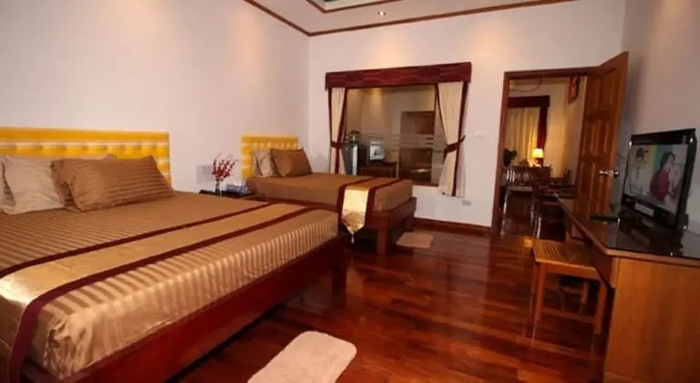 Süit (Myanmar Life Suite)