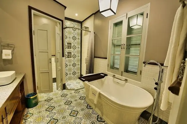 Junior Suite King Room