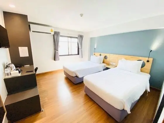 Standard Twin Room With Windows