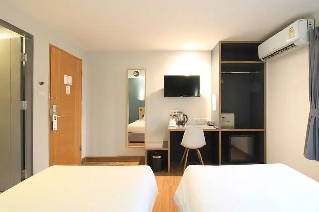 Standard Twin Room With Windows