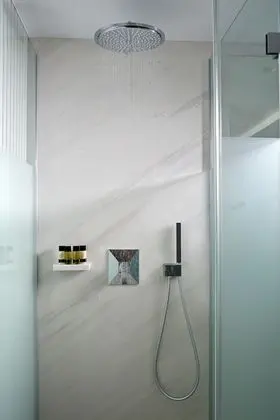 Oda, Deniz Manzaralı (White Bliss)