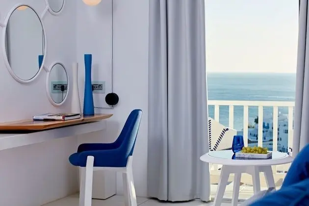 Oda, Sıcak Su Küveti, Deniz Manzaralı (True Blue)