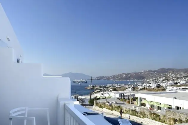 Deluxe Oda, Kısmi Deniz Manzaralı (Rinia)