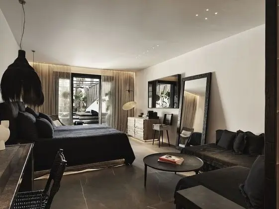 ECO Suite, Private Pool