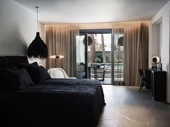 Grand Oda, 2 Yatak Odası, Kişiye Özel Havuzlu, Bahçe Manzaralı (The O Residence (GRND))