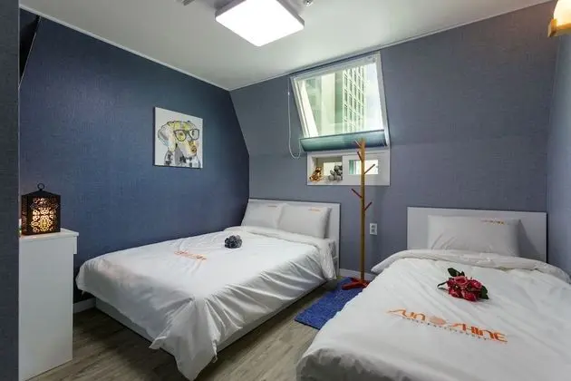 Üç Kişilik Oda