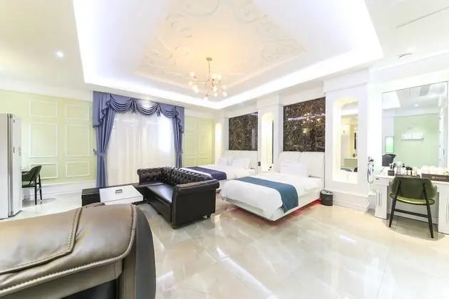 Luxury İki Ayrı Yataklı Oda