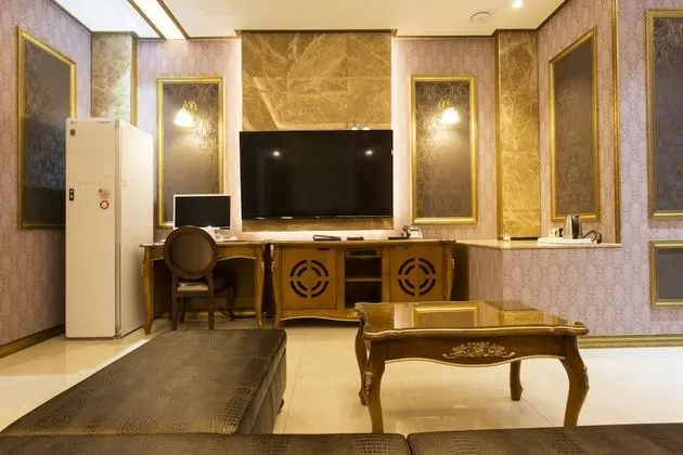 Luxury İki Ayrı Yataklı Oda