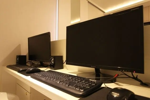 Oda (Premium (Free Netflix available in al)