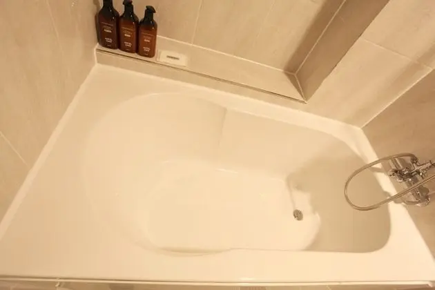 Oda (Premium (Free Netflix available in al)