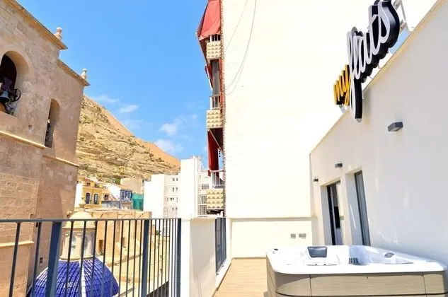 Çatı Katı Süiti (Penthouse)