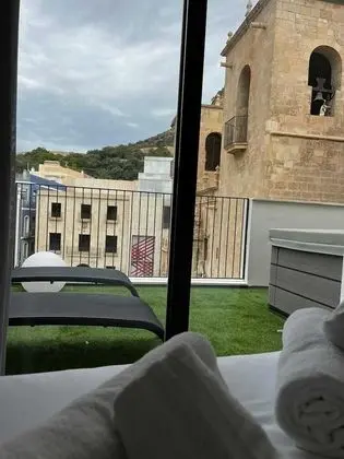 Çatı Katı Süiti (Penthouse)