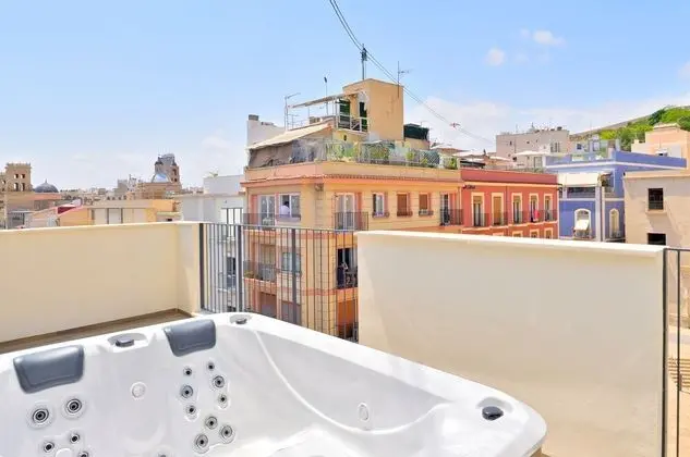 Çatı Katı Süiti (Penthouse)