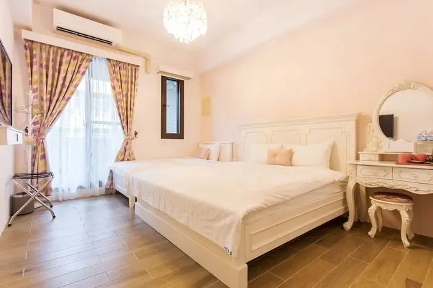 Standard Üç Kişilik Oda (201)