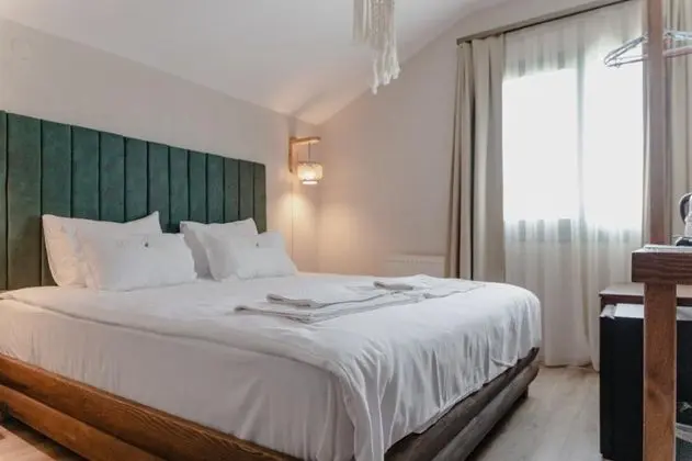 Standart Oda, Bahçe Manzaralı