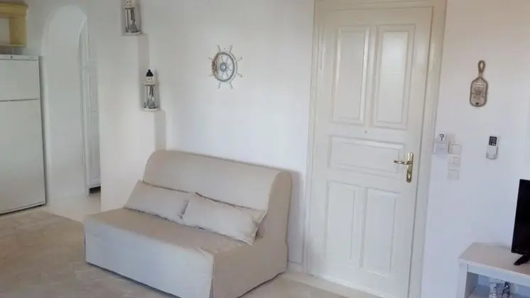 Apart Daire, Havuz Manzaralı