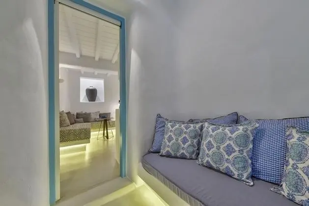 Cave Suite Outdoor Jetted Tub