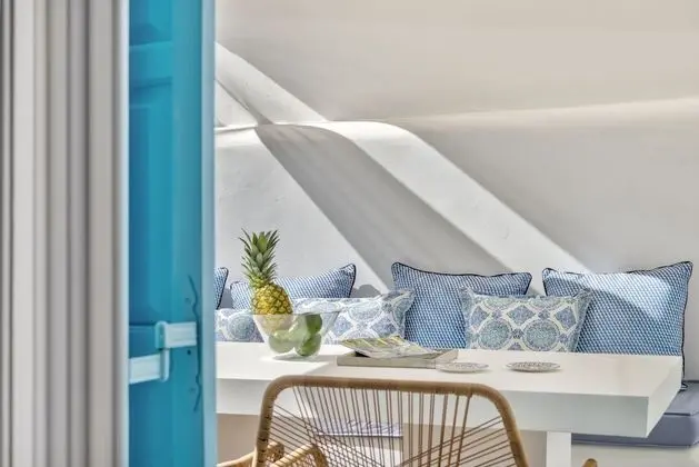Master Mews Suite with Private Courtyard